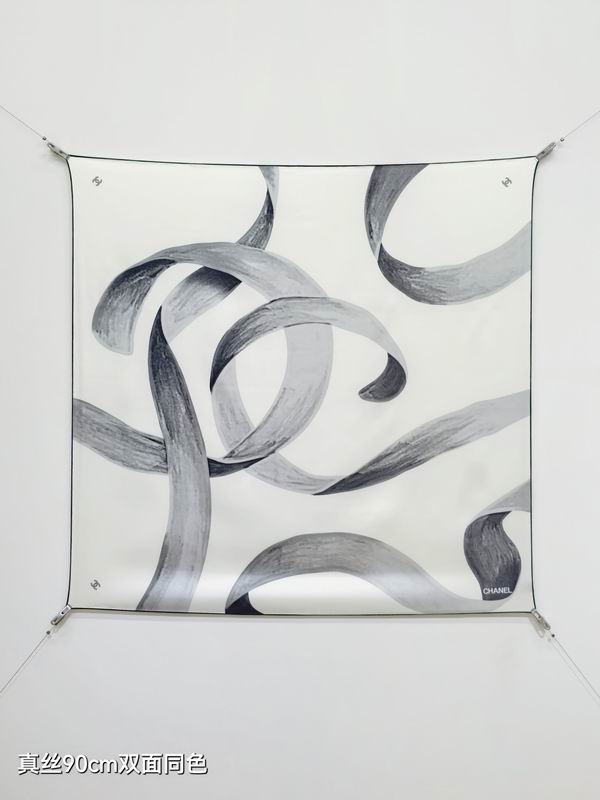 Chanel silk Scarf 90X90cm E23 (9)
