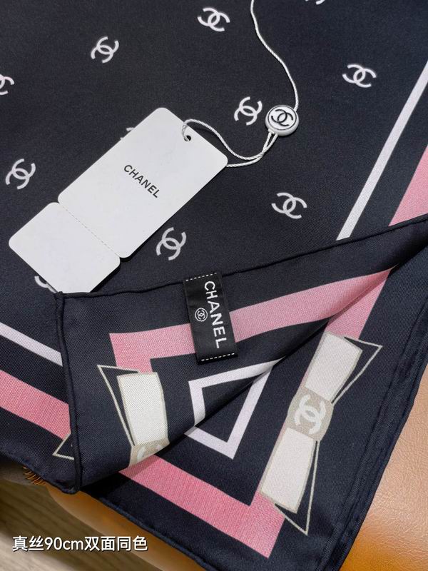 Chanel silk Scarf 90X90cm E32 (14)