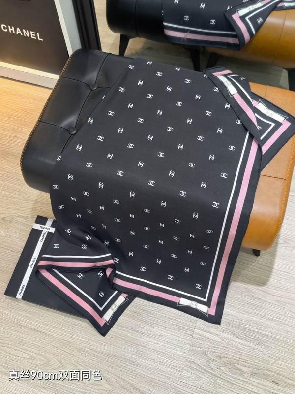 Chanel silk Scarf 90X90cm E32 (16)