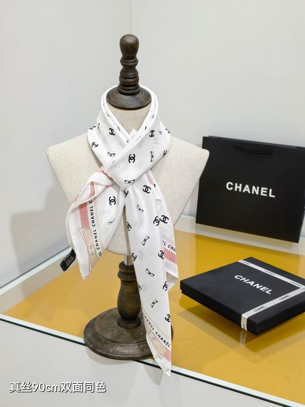 Chanel silk Scarf 90X90cm E32 (2)