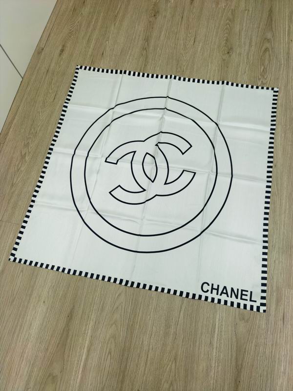 Chanel silk Scarf E (3)