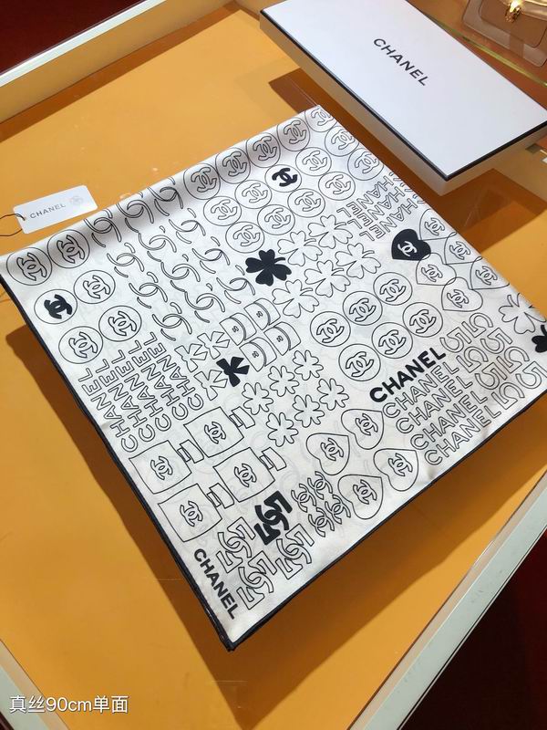 Chanel silk scarf 90X90cm E01 (15)