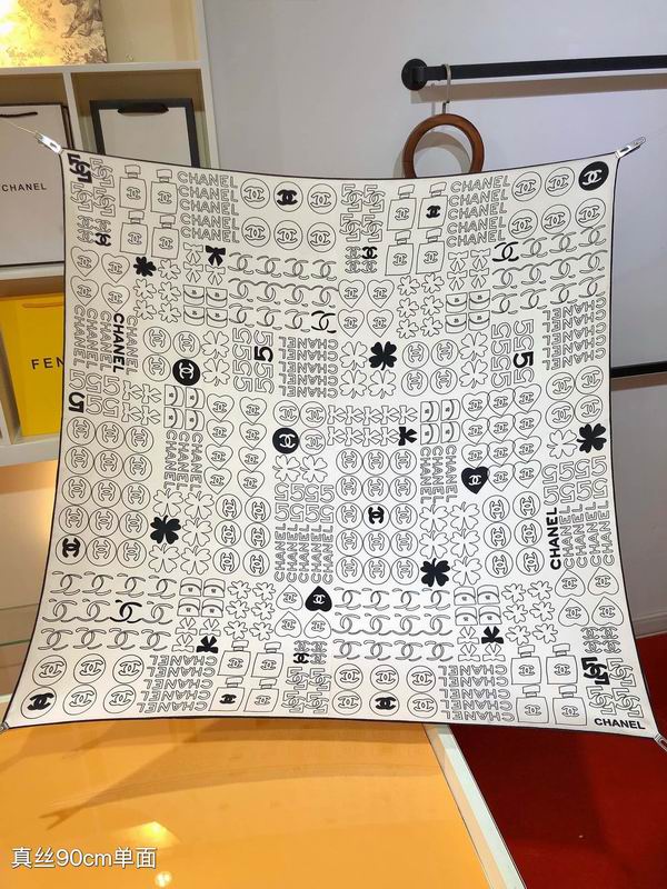 Chanel silk scarf 90X90cm E01 (17)