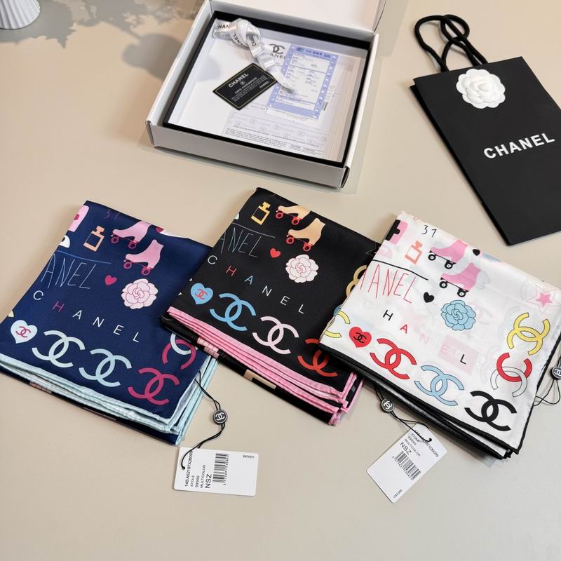 Chanel silk scarf 90X90cm E03 (1)