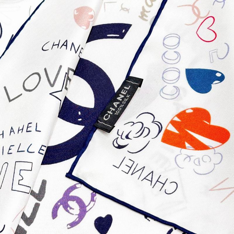 Chanel silk scarf 90X90cm E04 (11)