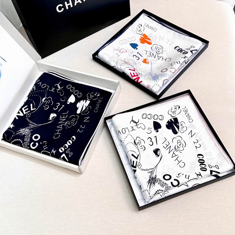 Chanel silk scarf 90X90cm E04 (19)