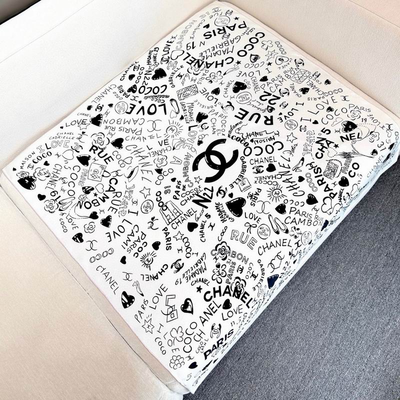 Chanel silk scarf 90X90cm E04 (25)