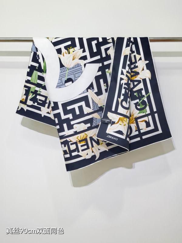 Chanel silk scarf 90X90cm E10 (12)