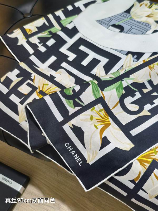 Chanel silk scarf 90X90cm E10 (15)
