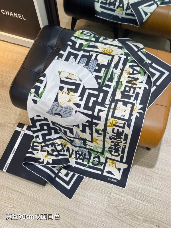 Chanel silk scarf 90X90cm E10 (16)
