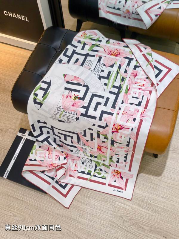 Chanel silk scarf 90X90cm E10 (7)