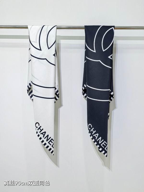 Chanel silk scarf 90X90cm E13 (10)