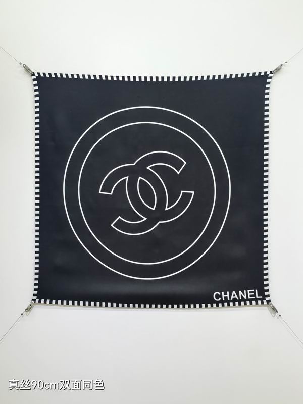Chanel silk scarf 90X90cm E13 (18)