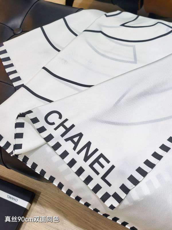 Chanel silk scarf 90X90cm E13 (6)