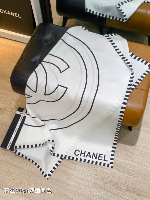 Chanel silk scarf 90X90cm E13 (7)