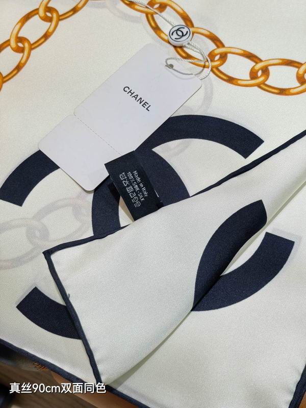 Chanel silk scarf 90X90cm E17 (13)