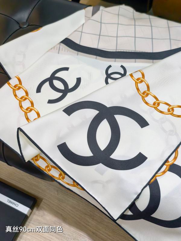 Chanel silk scarf 90X90cm E17 (15)