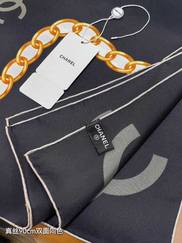 Chanel silk scarf 90X90cm E17 (5)