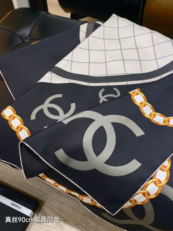 Chanel silk scarf 90X90cm E17 (6)