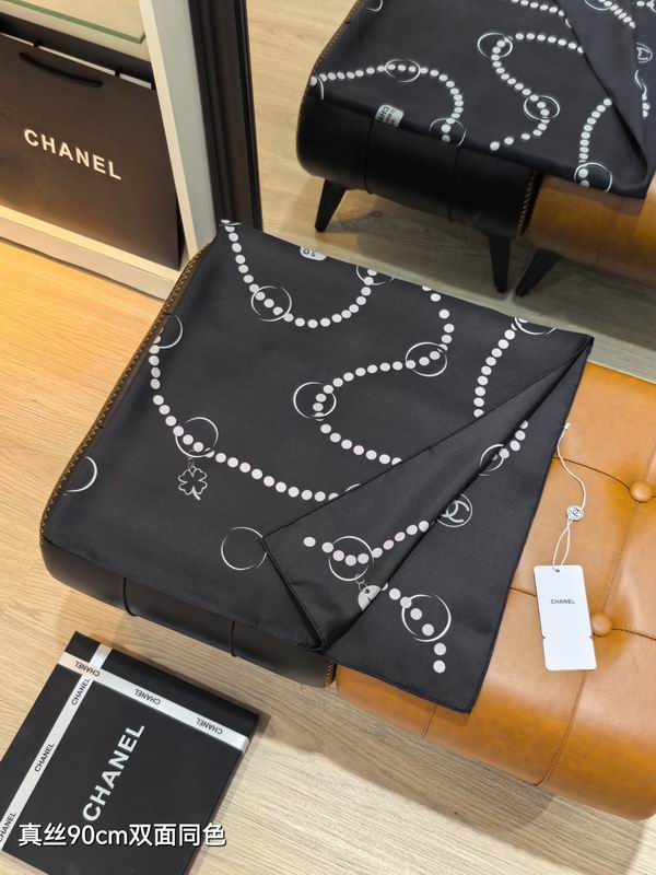 Chanel silk scarf 90X90cm E18 (18)