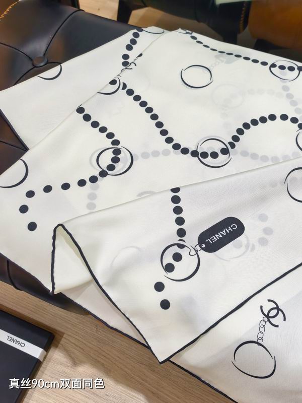 Chanel silk scarf 90X90cm E18 (6)