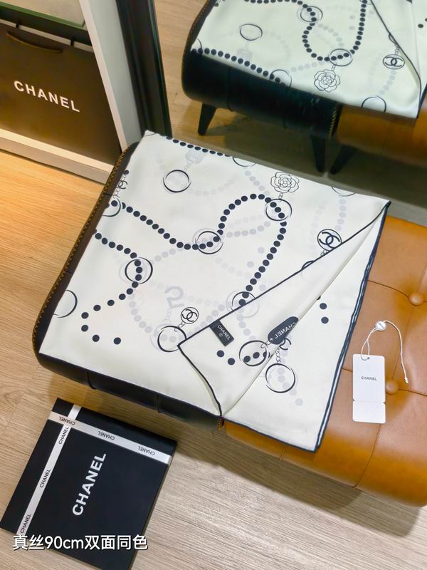 Chanel silk scarf 90X90cm E18 (8)