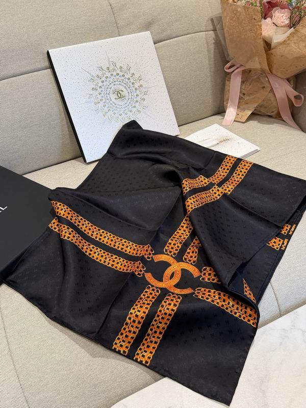 Chanel silk scarf 90X90cm E48 (6)