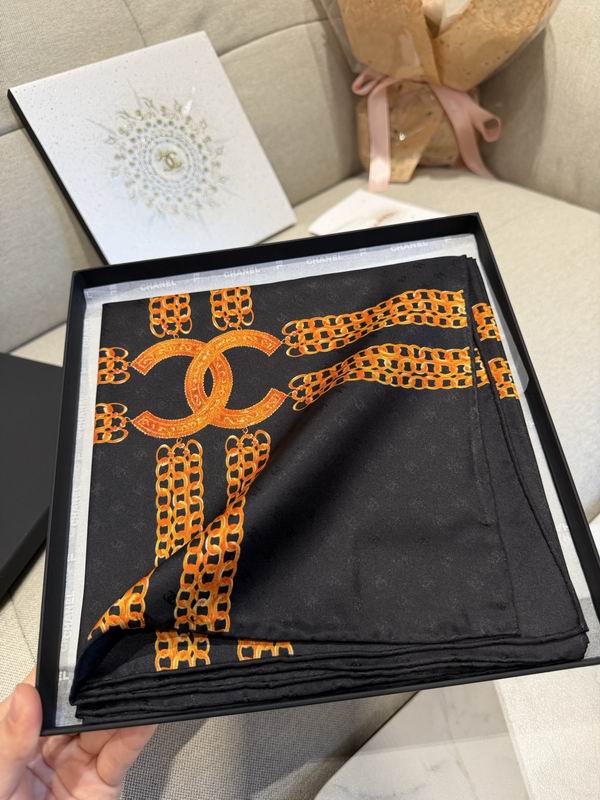 Chanel silk scarf 90X90cm E48 (8)