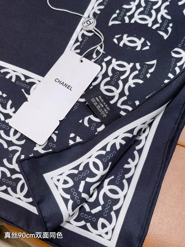 Chanel silk scarf 90X90cm E50 (5)