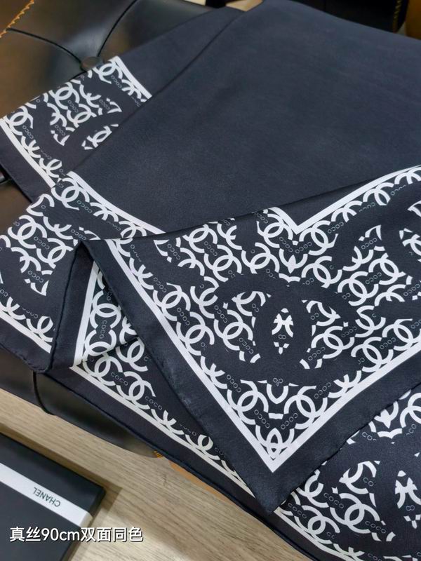Chanel silk scarf 90X90cm E50 (6)