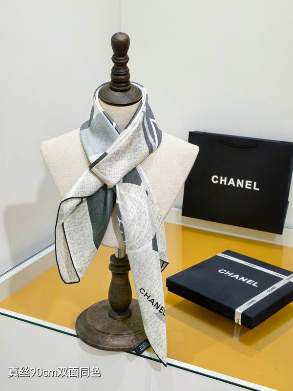 Chanel silk scarf 90X90cm E51 (11)