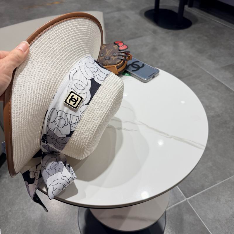 Chanel top hat (1500)