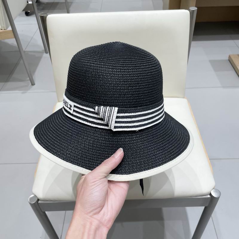 Chanel top hat (610)