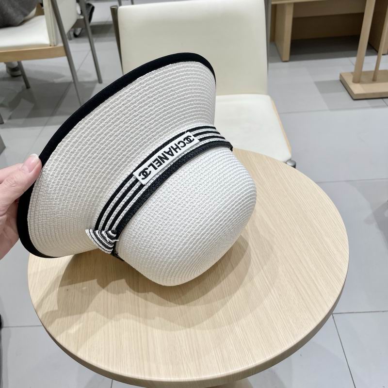 Chanel top hat (631)