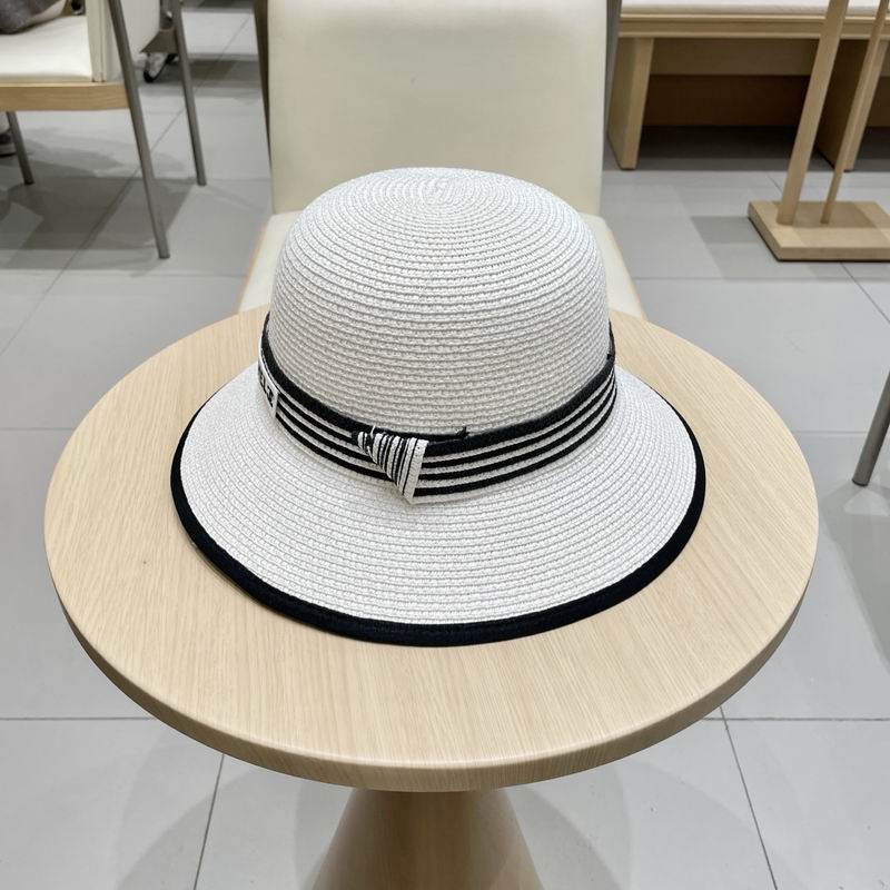 Chanel top hat (633)