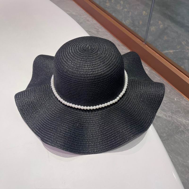 Chanel top hat (812)