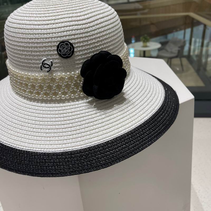 Chanel top hat (890)