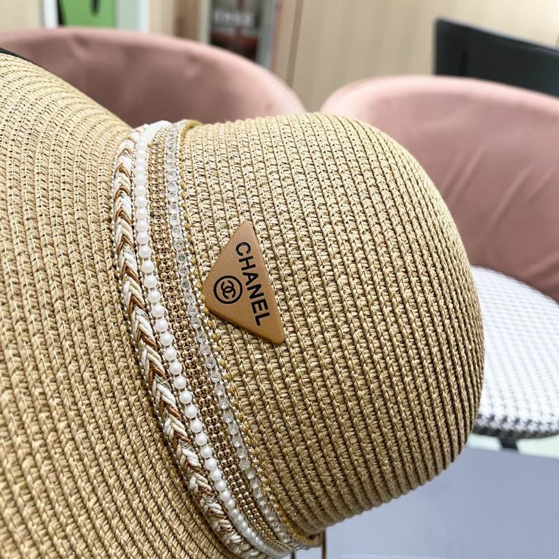 Chanel top hat (990)