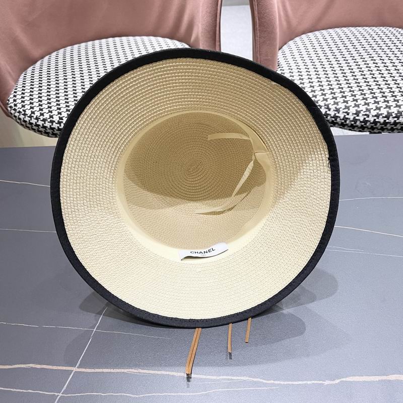 Chanel top hat (999)