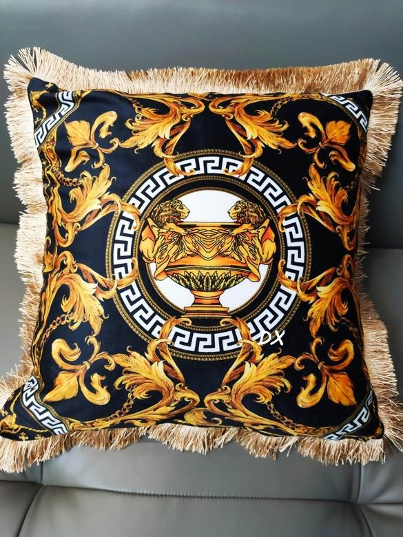 Cushions 50x50cm  (24)