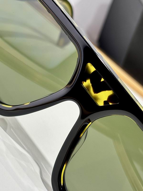 DG Glasses sms (256)