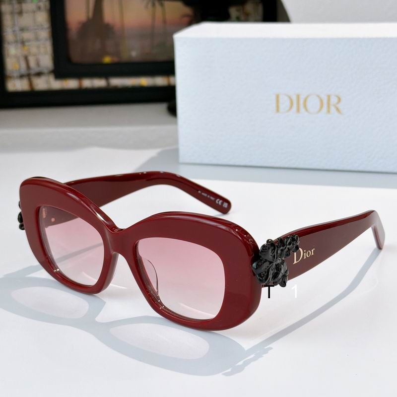 Dior Clover3F 51 18-145 a05