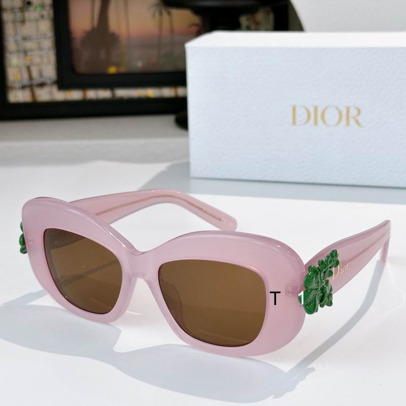 Dior Clover3F 51 18-145 a06
