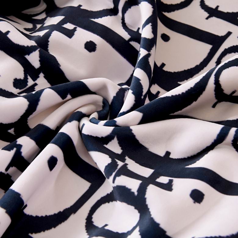 Dior 1.5x1.5m 1.5x2m 2x2.3m  (6)