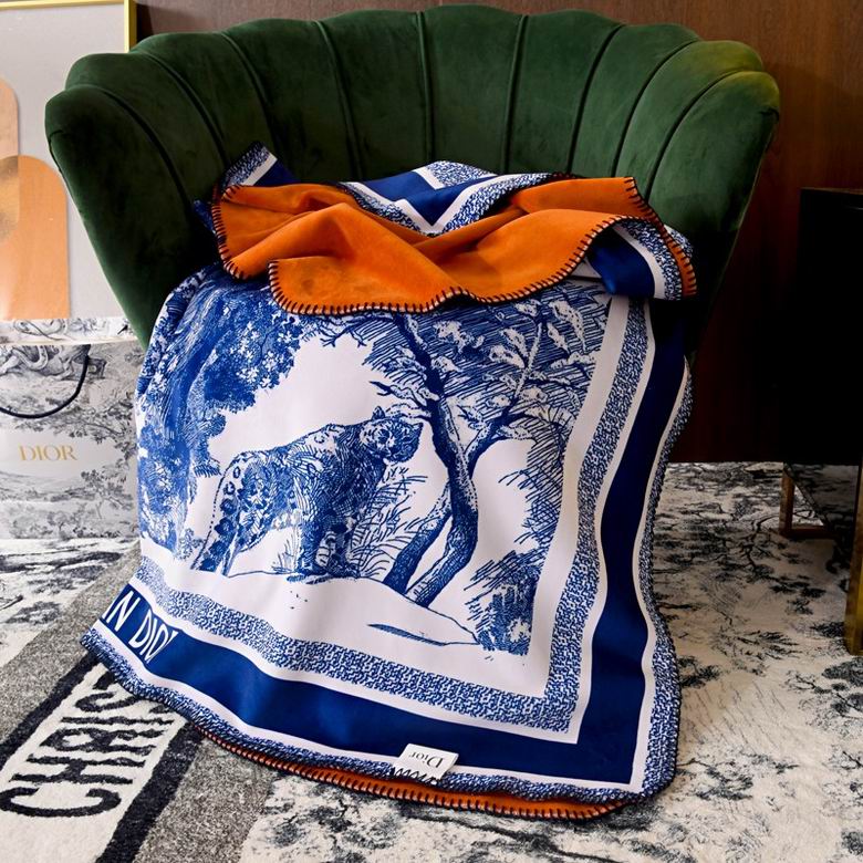 Dior 1.5x1.5m 1.5x2m 2x2.3m    (1)