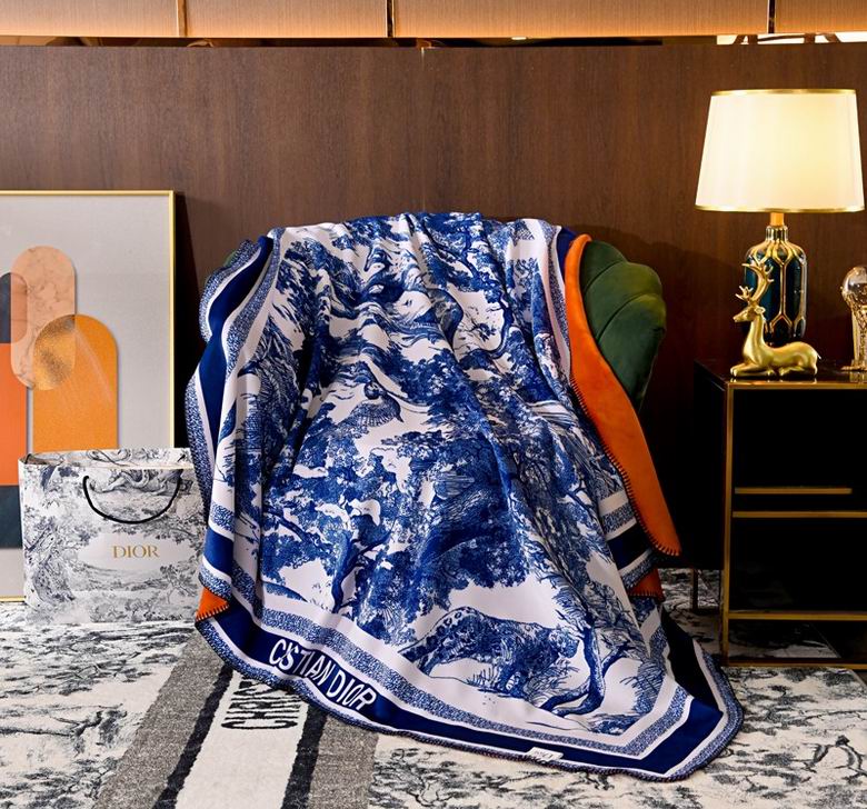 Dior 1.5x1.5m 1.5x2m 2x2.3m    (2)