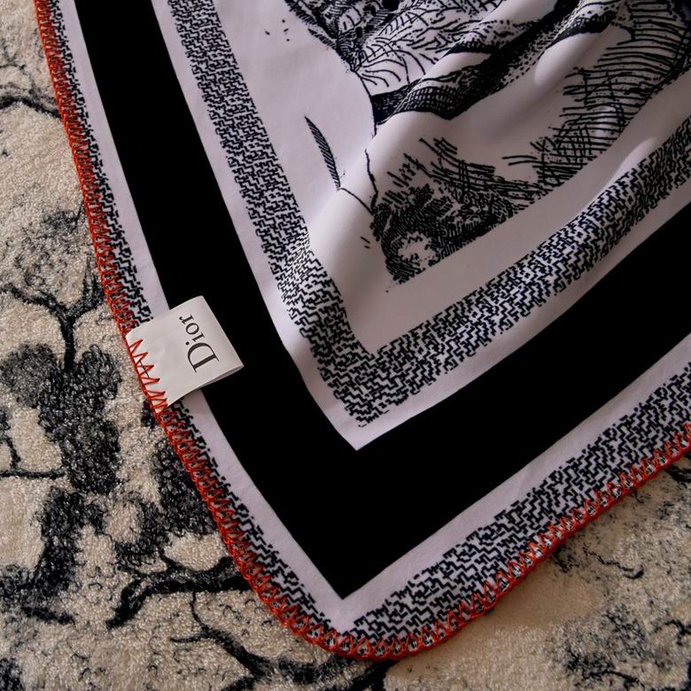 Dior 1.5x1.5m 1.5x2m 2x2.3m    (4)