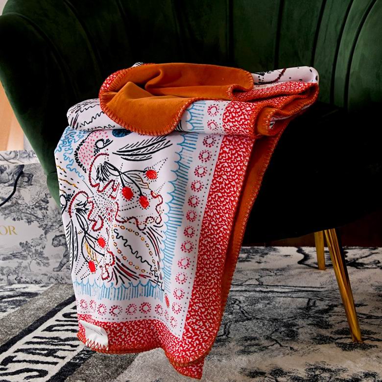 Dior 1.5x1.5m 1.5x2m 2x2.3m    (5)