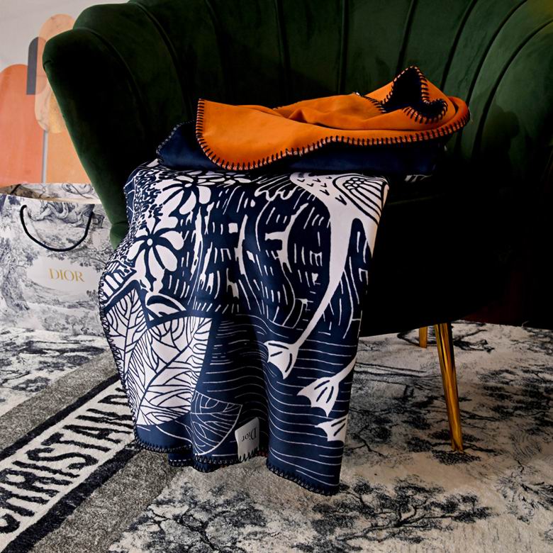 Dior 1.5x1.5m 1.5x2m 2x2.3m    (7)