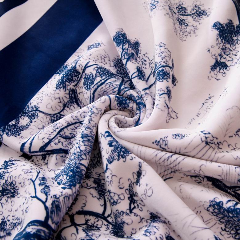 Dior 1.5x1.5m 1.5x2m 2x2.3m    (8)